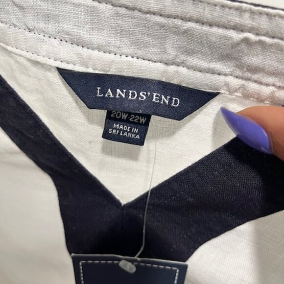 Navy Accent Linen Tunic - Picture 2 of 7